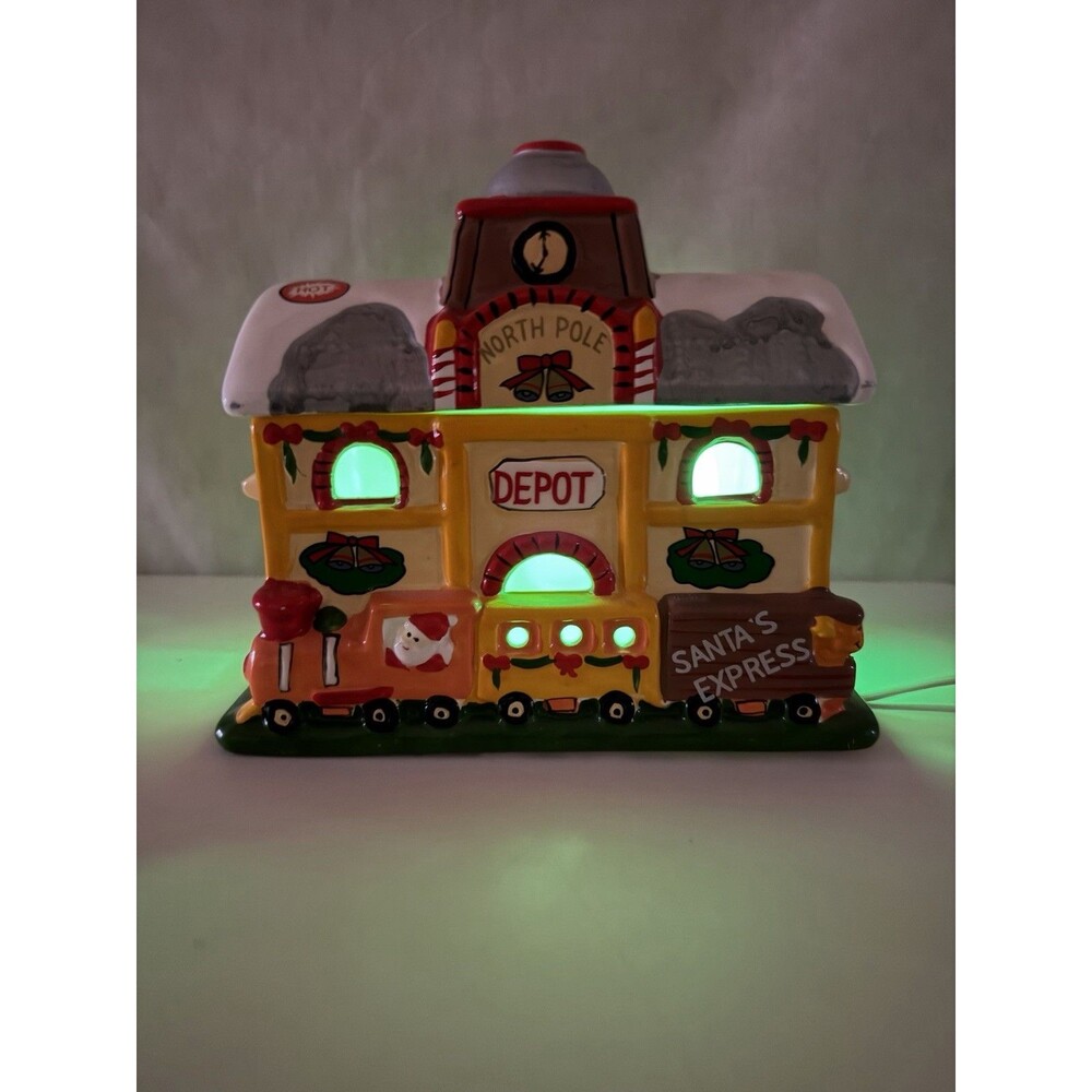 Vintage 1986 WNS Ceramic Christmas Train Depot Lighted Village Santa Express